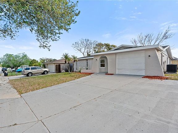 2nd image of 9020 Hunt Club Ln