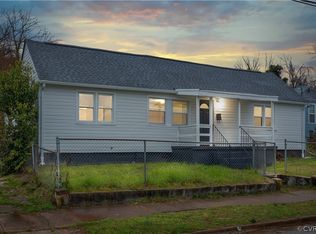 1353 Farmer St, Petersburg, VA 23803