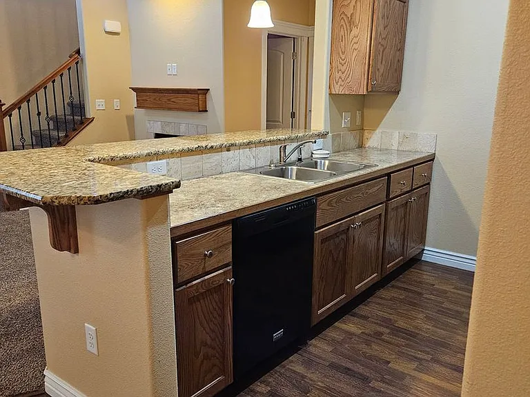 10823 W Franklin Rd — Photo 16