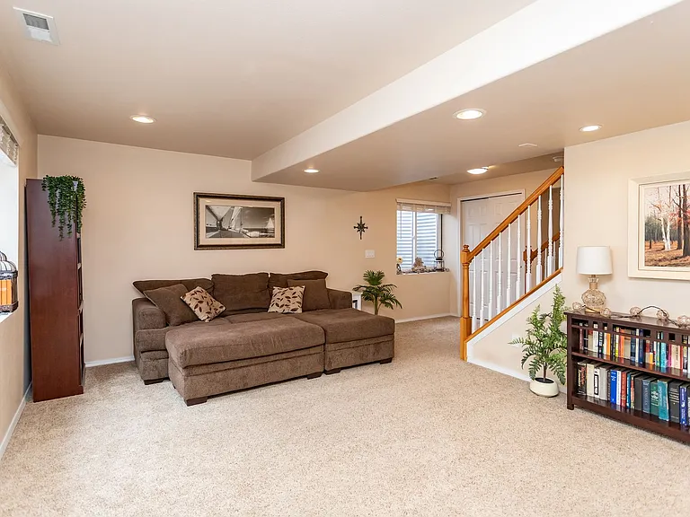 5712 Stable Ct — Photo 39