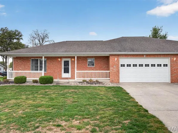16 Briarwood Ln, Aviston, IL 62216