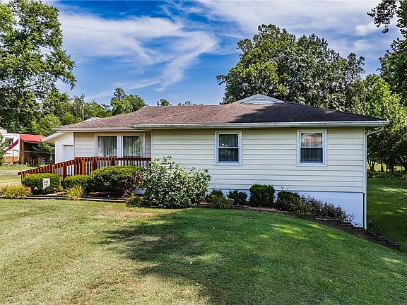 2nd image of 1305 Washington Gardens Cir
