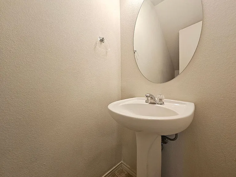 3606 Malibu Ln #A-D — Photo 32