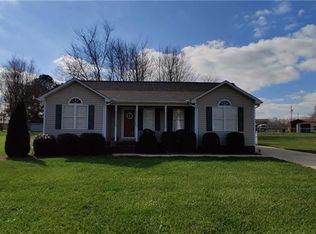 927 Lauren Glen Dr, China Grove, NC 28023