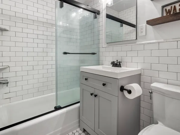 245 East 35th Street 8H image 7 of 7