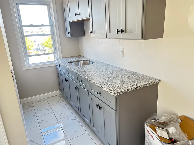 363 New York Ave — Photo 5