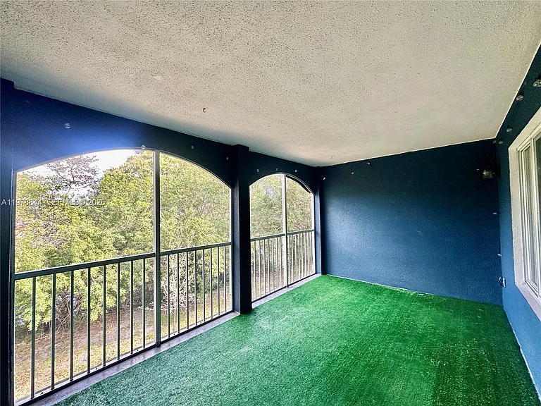 815 W Boynton Beach Blvd #11202 — Photo 10