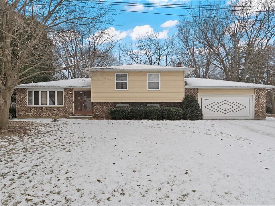 1st image of 38434 N Russell Ave