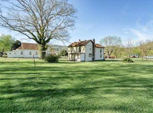 23645 Botetourt Rd, Eagle Rock, VA 24085