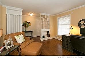 3rd image of 4718 Craigwood Dr