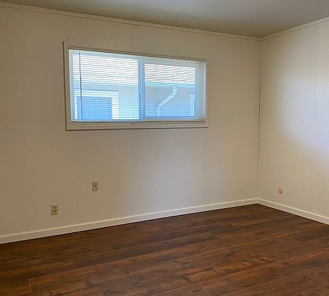 4th image of 4865 Village Ct #4865