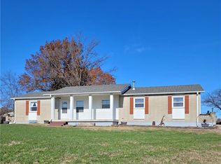 195 SE 250th Rd, Warrensburg, MO 64093