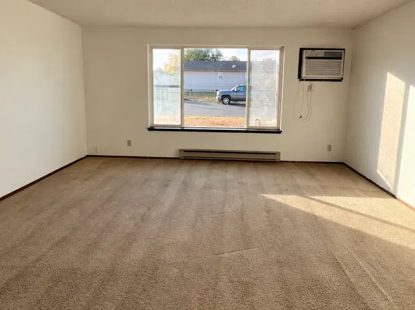 909 Broadview Dr #4, Grandview, WA 98930