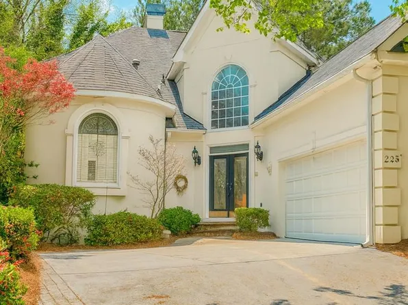 225 Brassy Ct, Johns Creek, GA 30022