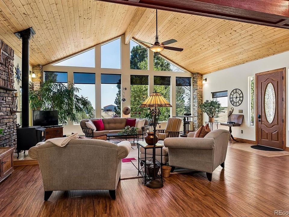 1st image of 46527 Sunset View Way