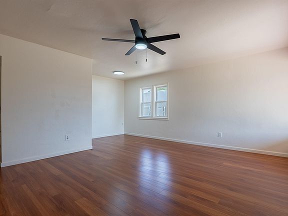 4th image of 2207 S Madison Ave