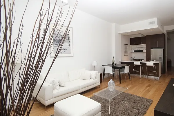 Sold by MNS | media 8