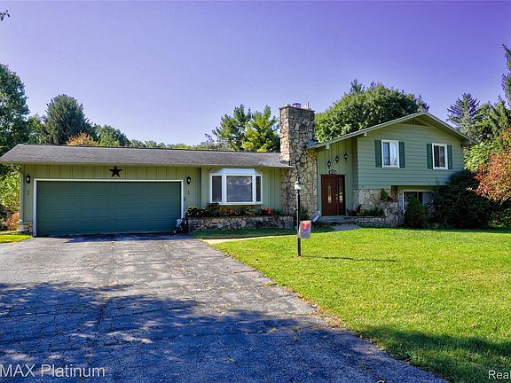 2nd image of 1817 S Walmont Rd