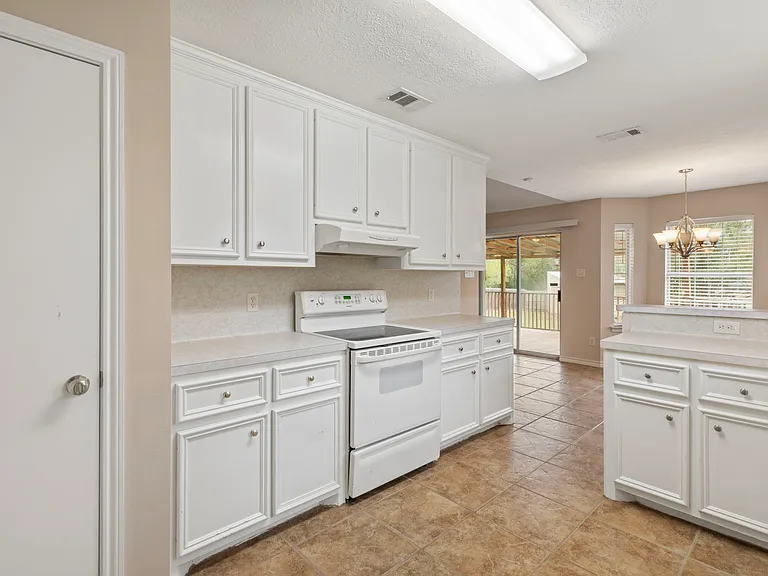 2511 Westwood Main Dr — Photo 11