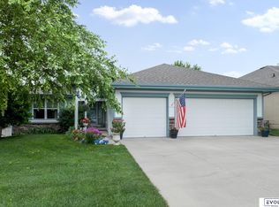 19103 Ohio St, Elkhorn, NE 68022