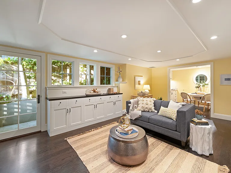 14B Scenic Ave — Photo 1
