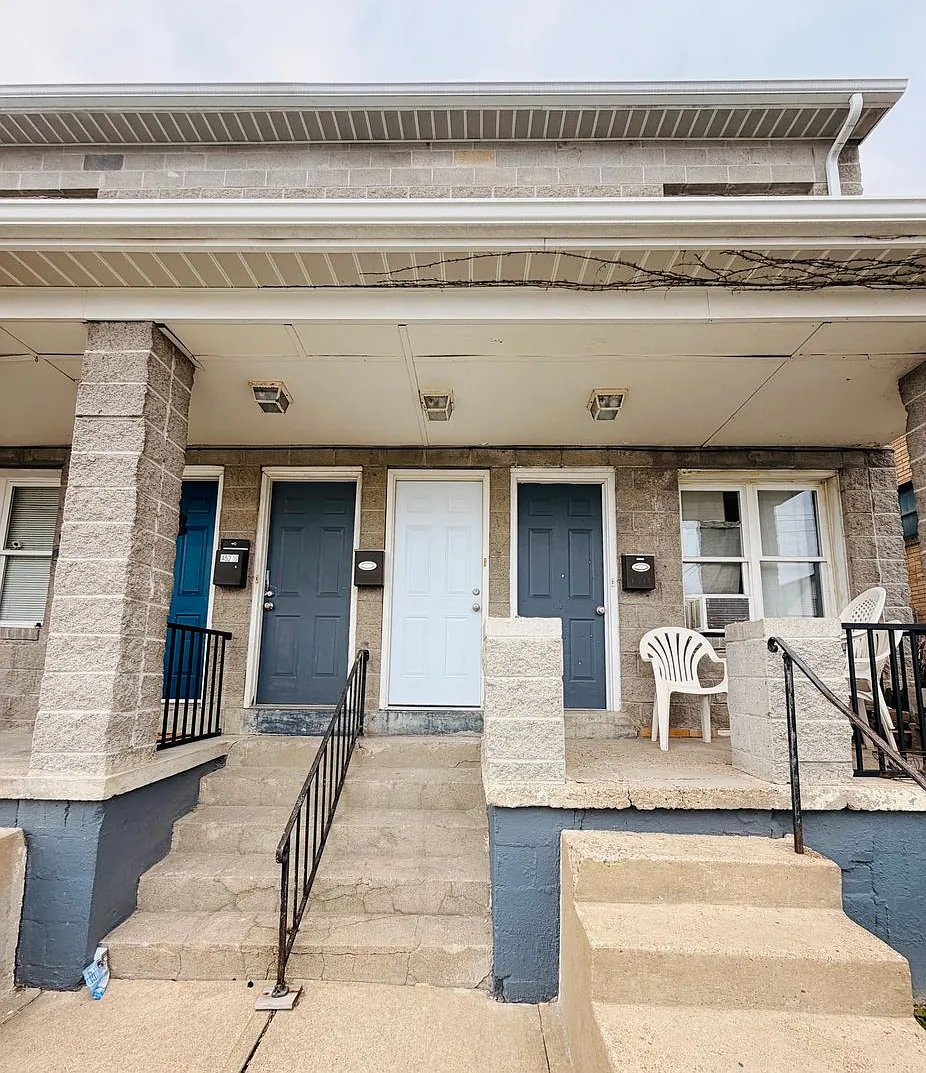 One Bedroom on Quiet Mt Washington Street — Photo 1