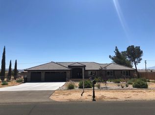 13403 Lakota Rd, Apple Valley, CA 92308