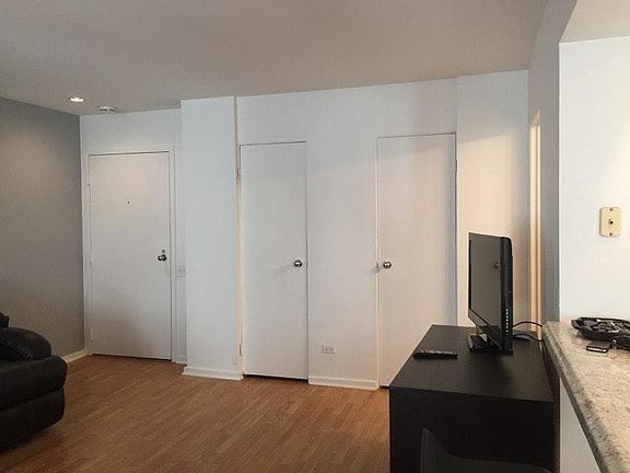2nd image of 40 E 9th St APT 712