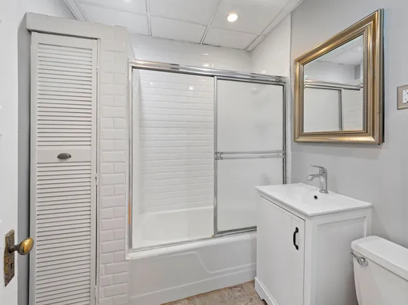 3915 N Seeley Ave #2, Chicago, IL 60618