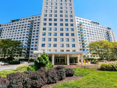 10401 Grosvenor Pl APT 321, Rockville, MD, 20852