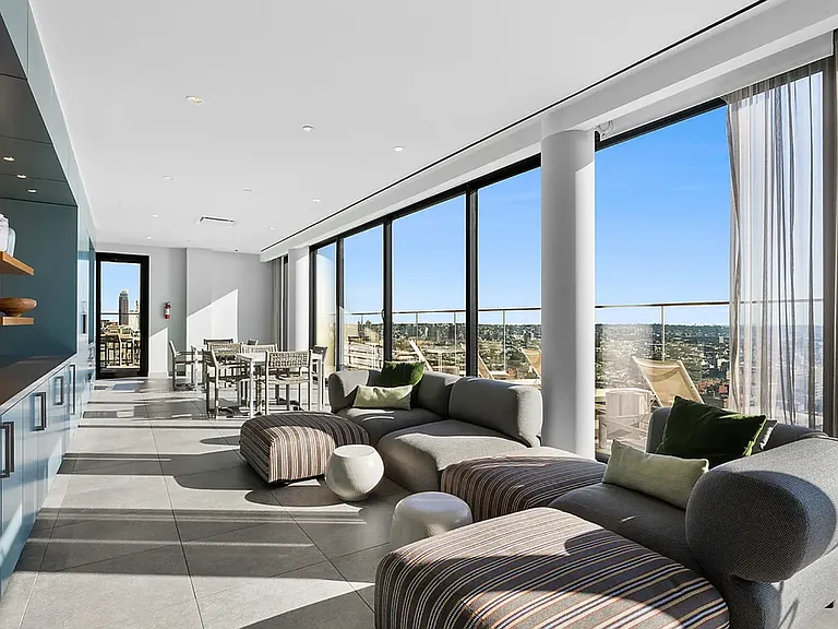 50 Bridge Park Dr #20E — Photo 12