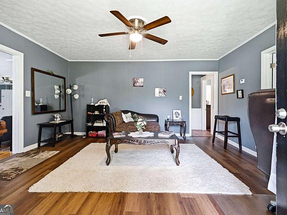 5th image of 1042 Carl Bramlett Rd