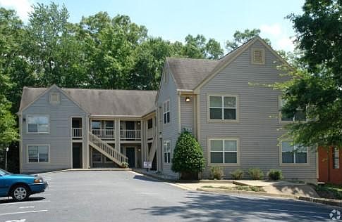 1st image of 752 McGuire Pl
