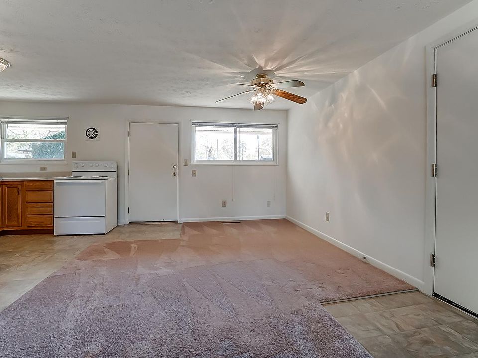 2nd image of 4414 Lesher Dr