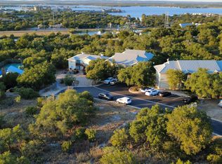 405 Green Leaf APT 102, Horseshoe Bay, TX 78657