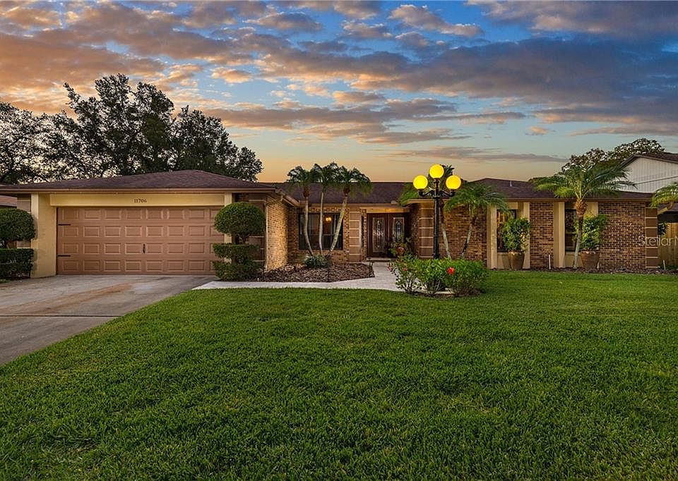 1st image of 11706 Rolling Oaks Ln