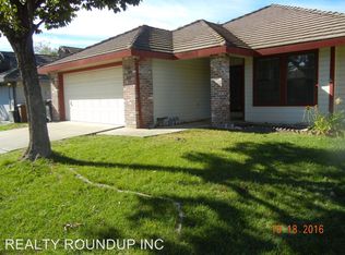 1001 Cedar Canyon Cir, Galt, CA 95632