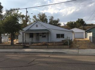 817 Rugby Ave, Rock Springs, WY 82901