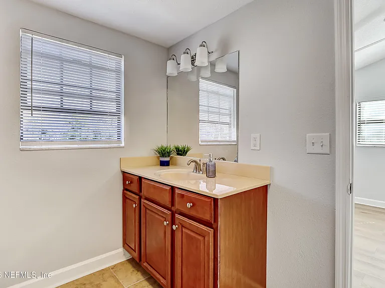 11321 Deep Ln — Photo 15