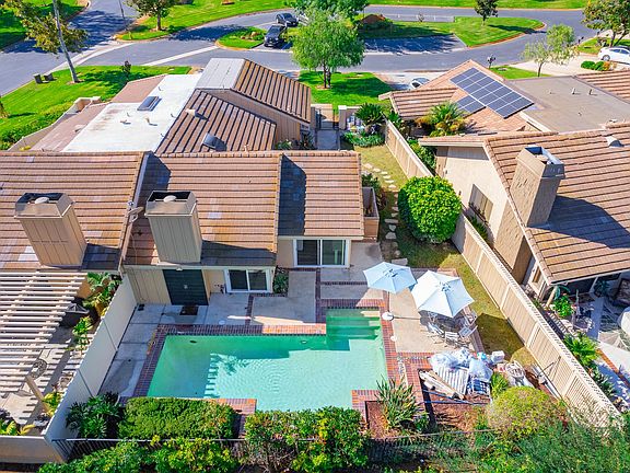 5th image of 4256 Olivos Ct