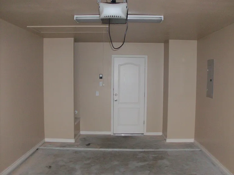 3203B Lineage Loop — Photo 19