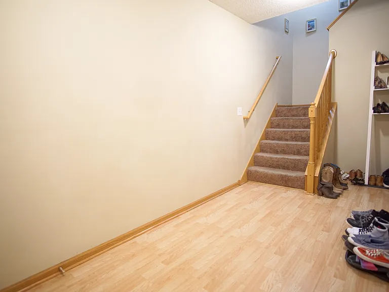 10776 Vale St NW — Photo 5