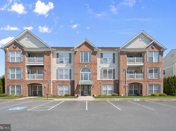 2504 Shelley Cir #4-2D, Frederick, MD 21702
