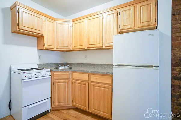 Rented by City Connections Realty | media 17