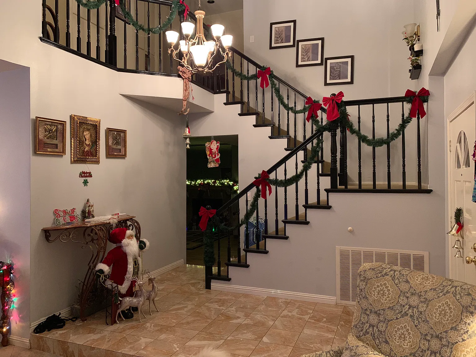 4 bed, 2731 sqft, $1,100 — Photo 2