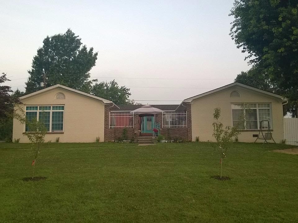 1st image of 978 Southern Hills Dr