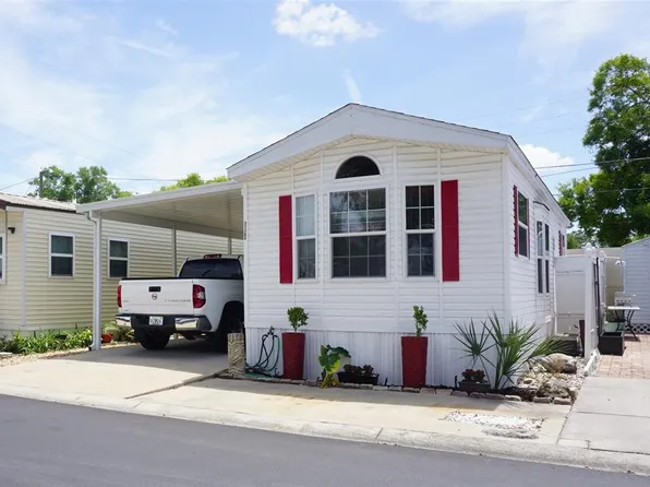 21183 Lazy Days Cir, Lutz, FL 33558