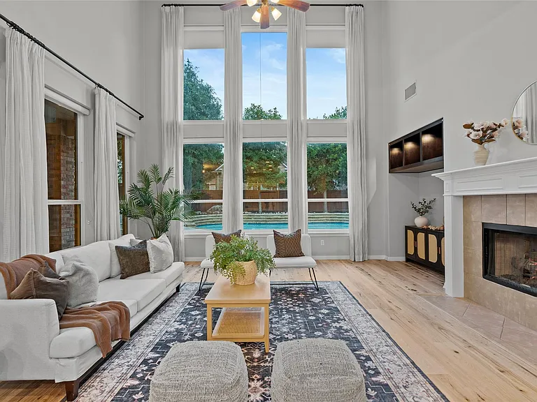 1604 Tahoka Daisy Dr — Photo 11