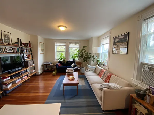 34 Chatham St APT B2, Cambridge, MA 02139