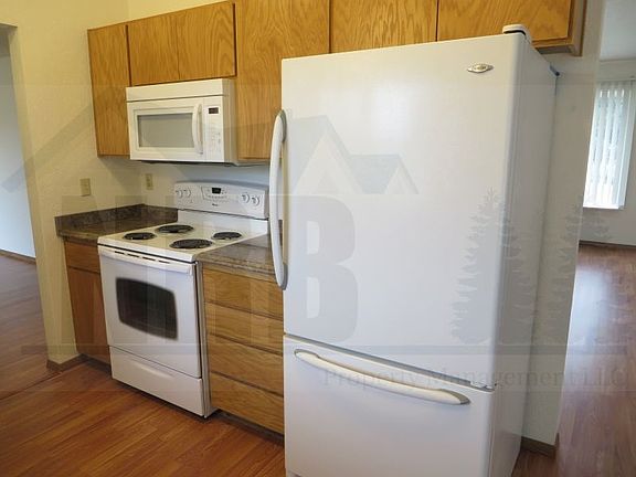 3rd image of 13514 11th Ave S